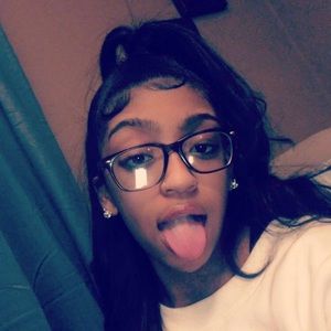 Meet your Posher, Johnna